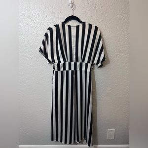 Gabrielle union by New York and Company size small – preowned